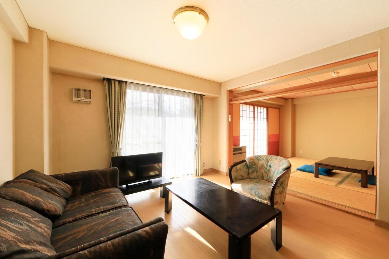 Kishutetsudo Karuizawa Hotel Цумагои Экстерьер фото