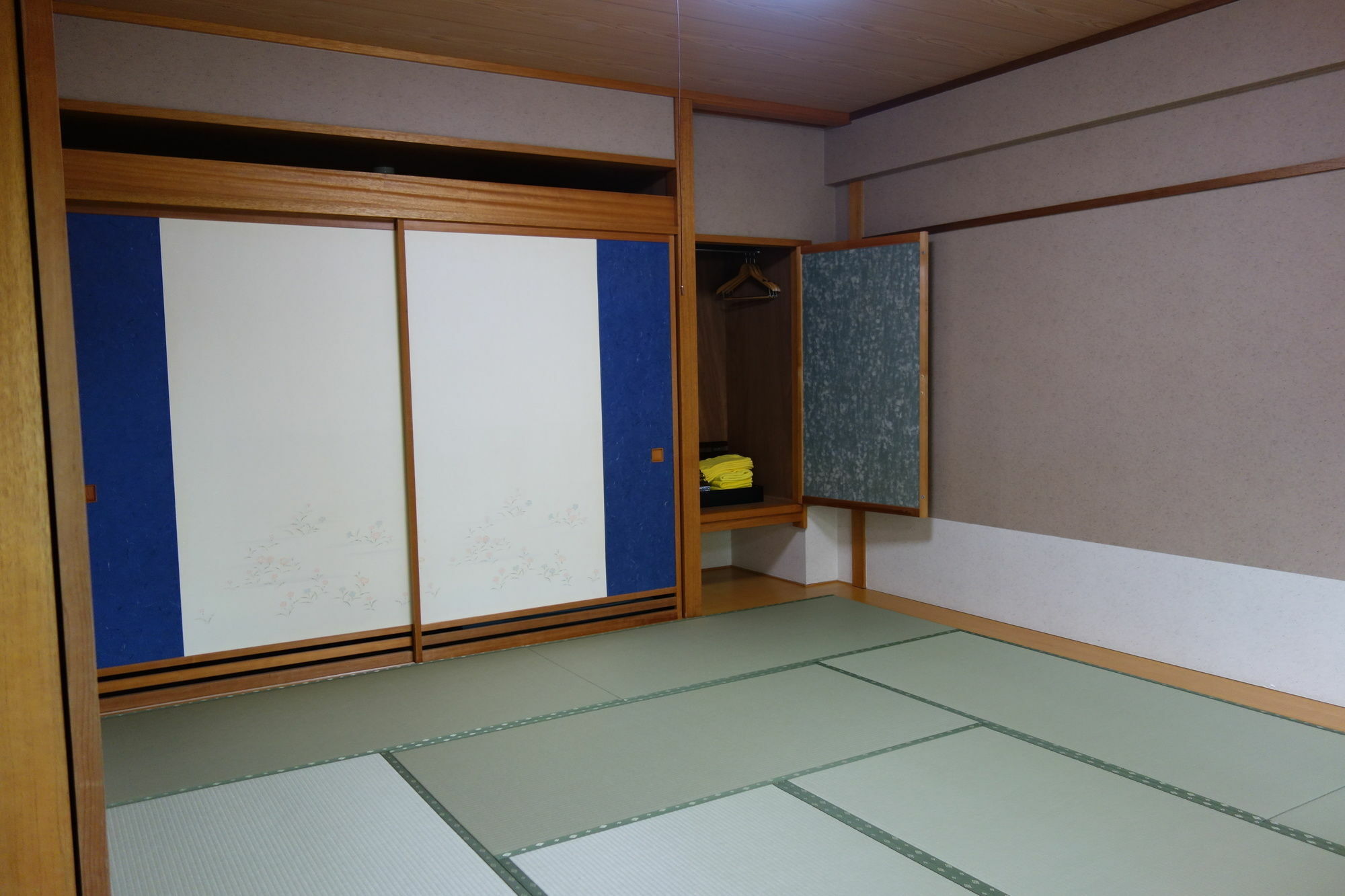 Kishutetsudo Karuizawa Hotel Цумагои Экстерьер фото